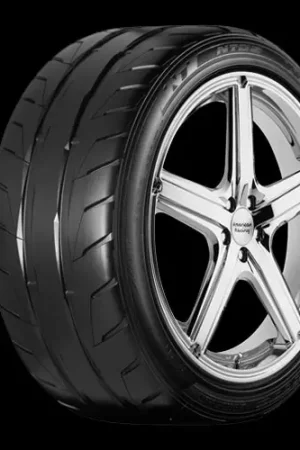 Worldwide Shipping ~(28.6 lbs. 26X11X7)~ NT05 275/35ZR19 100W