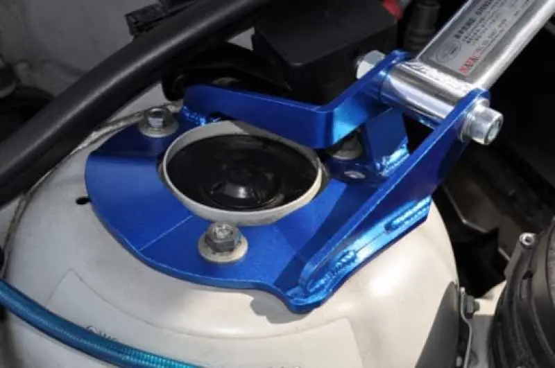 Budget Cusco Strut Tower Brace Front OS-Type E46 BMW