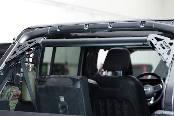 Hassle-Free Returns DV8 Offroad SBJL-01