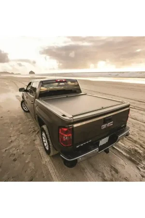 Final Sale 05-15 Roll-N-Lock A-Series Manual Retractable Tonneau Cover