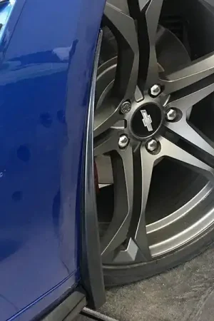 ACS Front Rock Guards, Gloss Black :: 2016-2024 Camaro Non-ZL1 Instant Buy