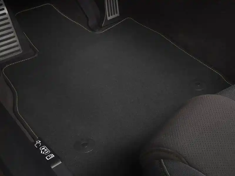Free Returns Chevrolet Carpeted Floor Mats, Front, Jet Black w/ Natural Tan Binding :: 2020-2025 C8 Corvette